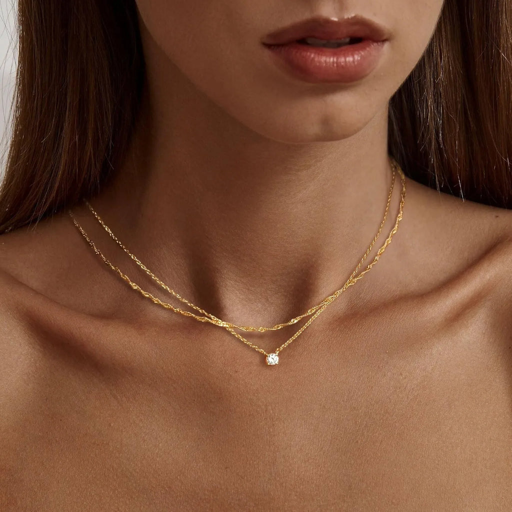 Collar de oro con diamante