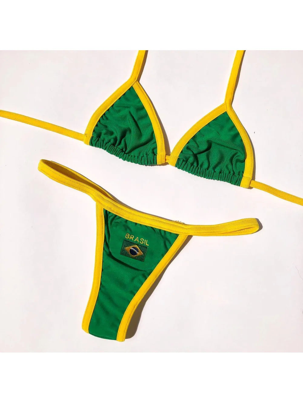 Conjunto de bikini estilo retro inspirado en la bandera de Brasil