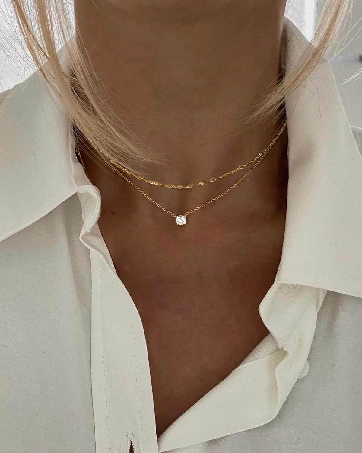 Collar de oro con diamante