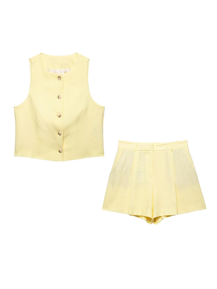 Conjunto de chaleco y bermudas de lino