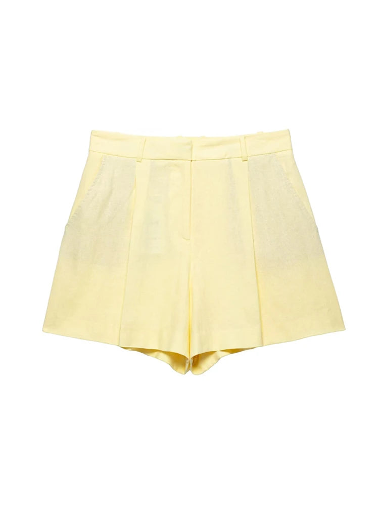 Conjunto de chaleco y bermudas de lino
