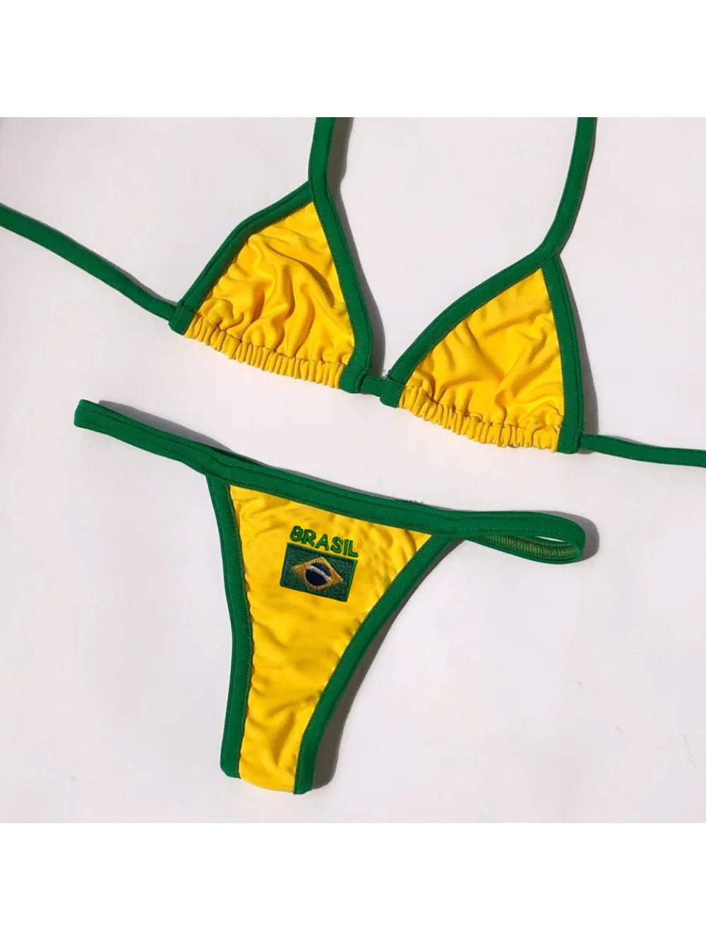 Conjunto de bikini estilo retro inspirado en la bandera de Brasil