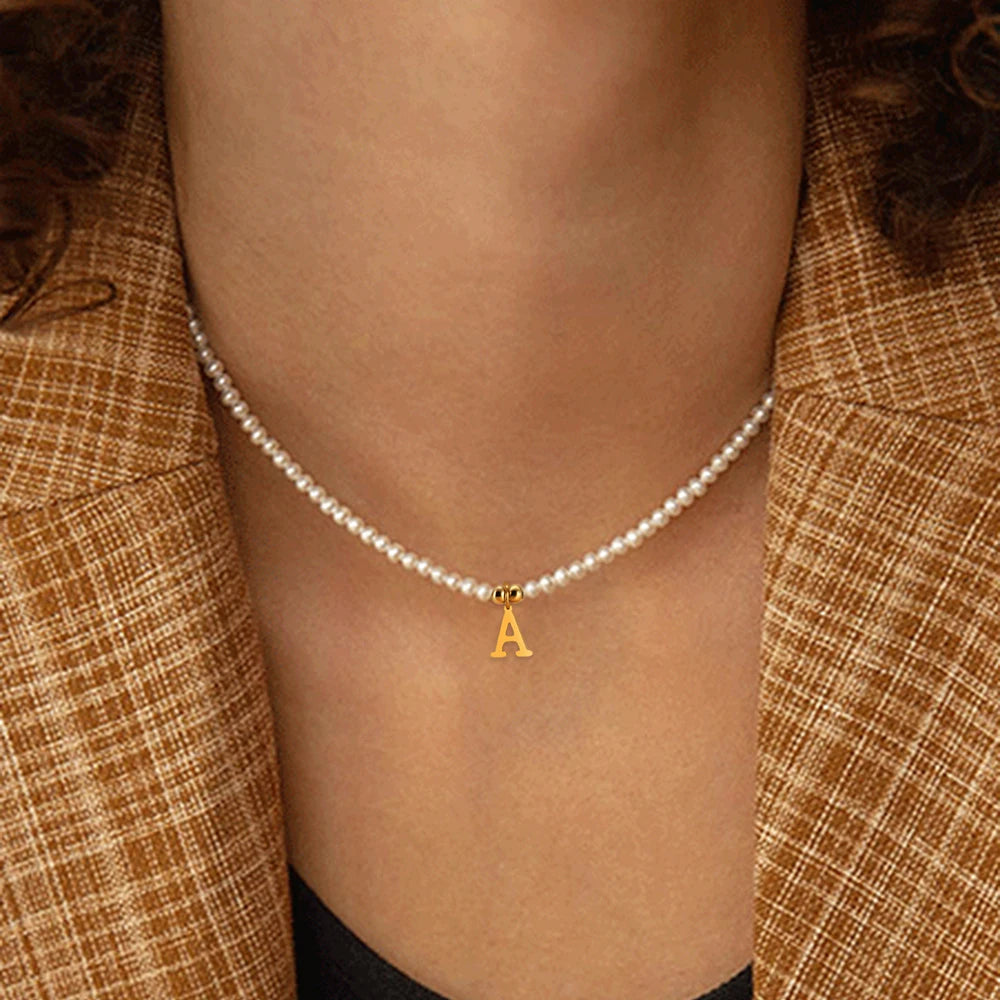 Cadena de perlas con tu inicial personalizada