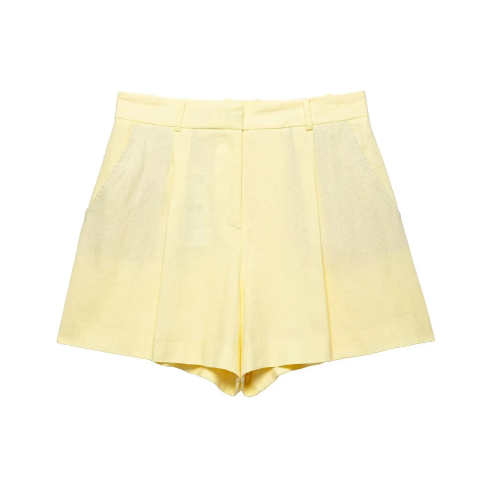 Conjunto de chaleco y bermudas de lino