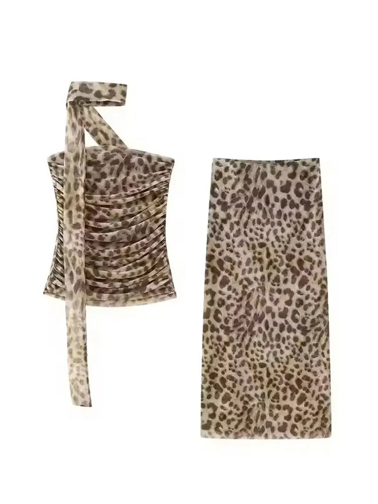 Conjunto con estampado de leopardo