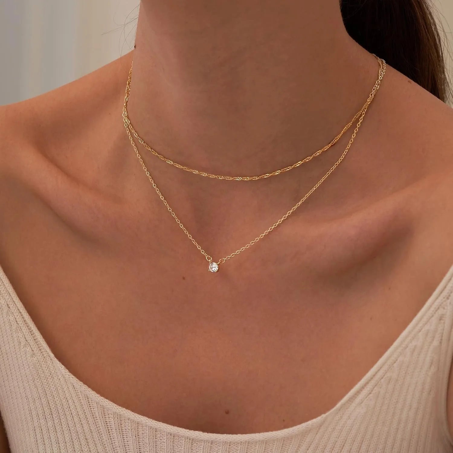 Collar de oro con diamante