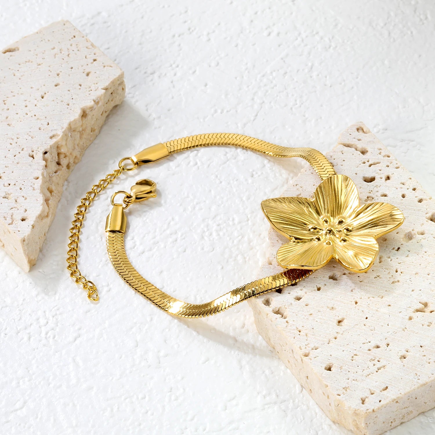 Juego de Collar y Pendientes de flores