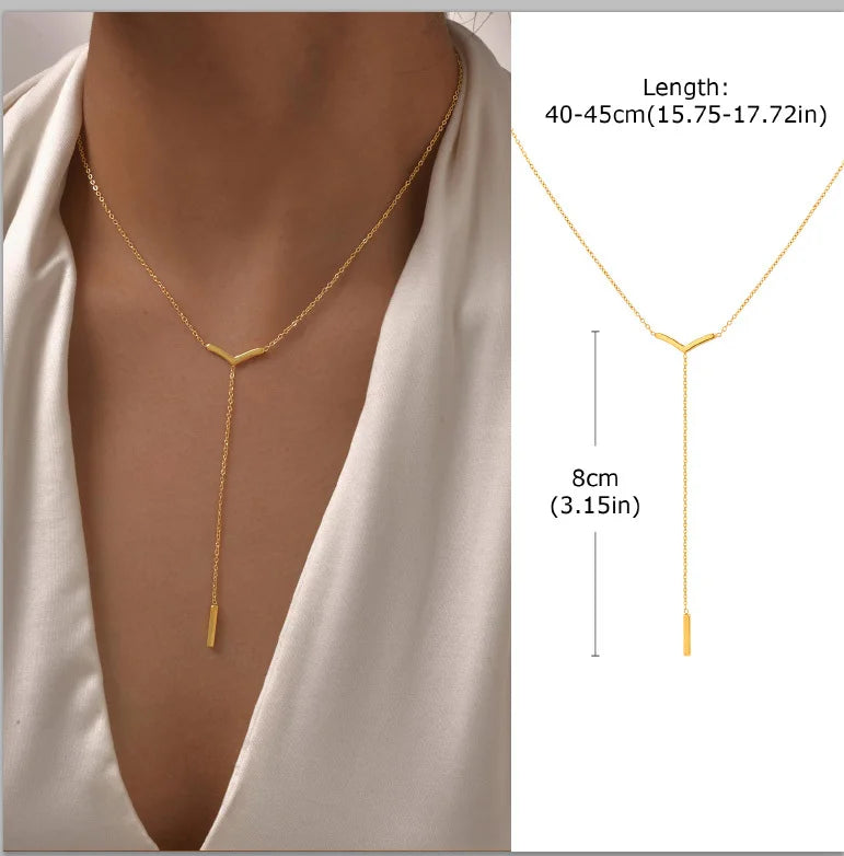 Collar largo con forma de Y