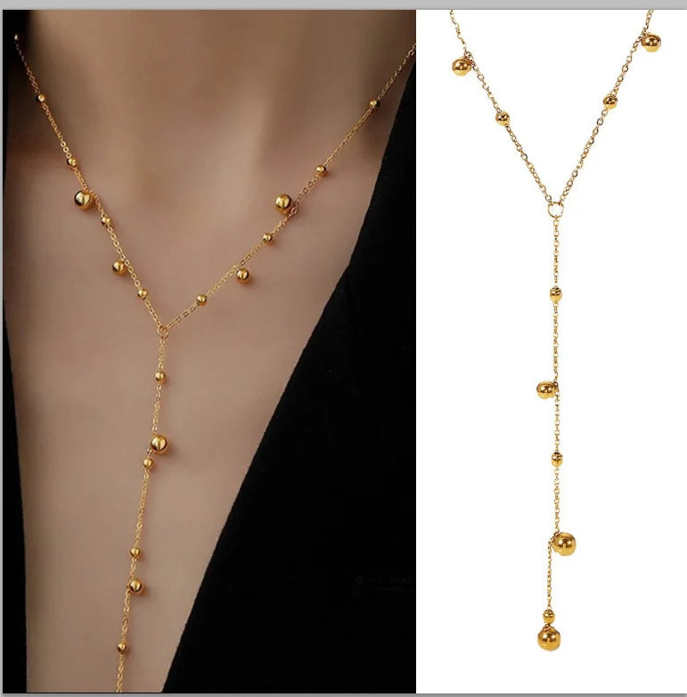 Collar largo con forma de Y