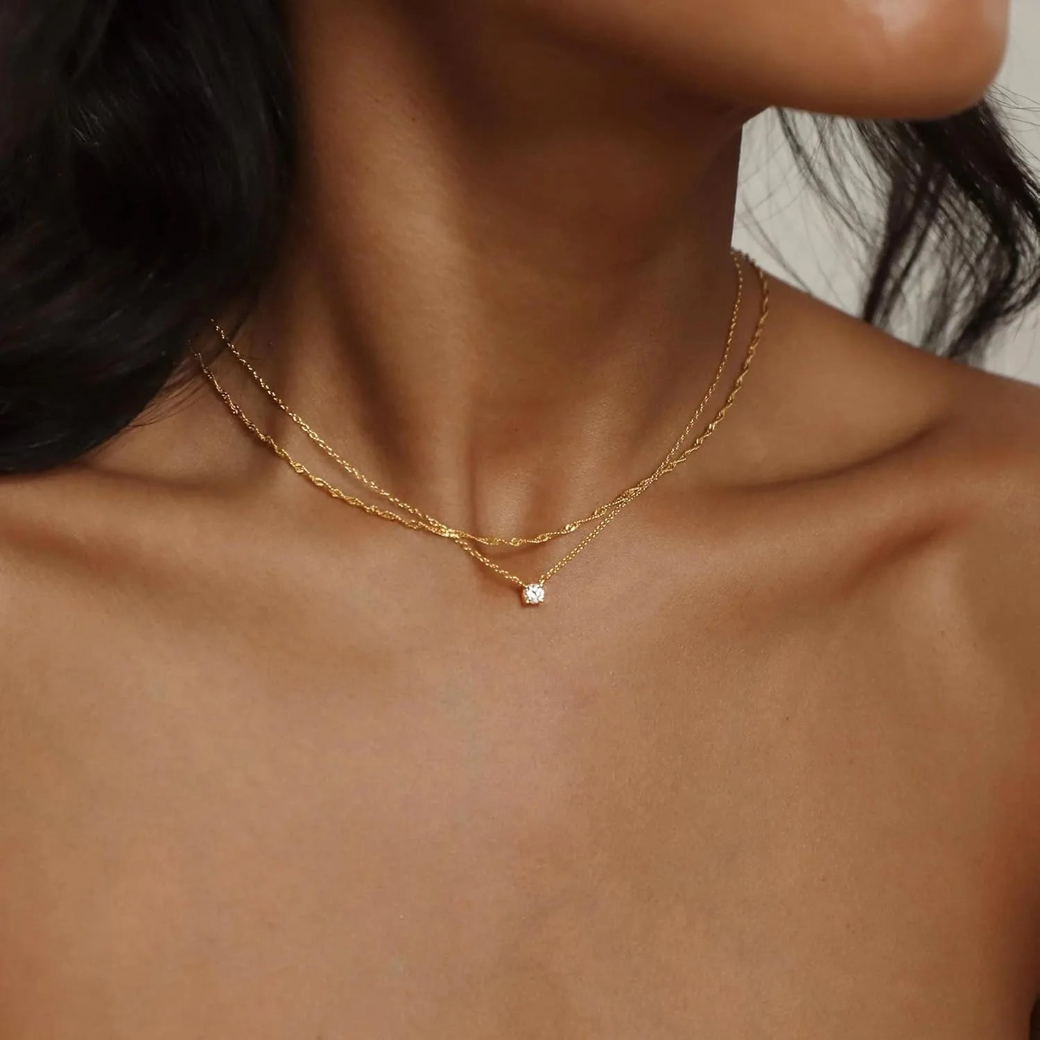 Collar de oro con diamante