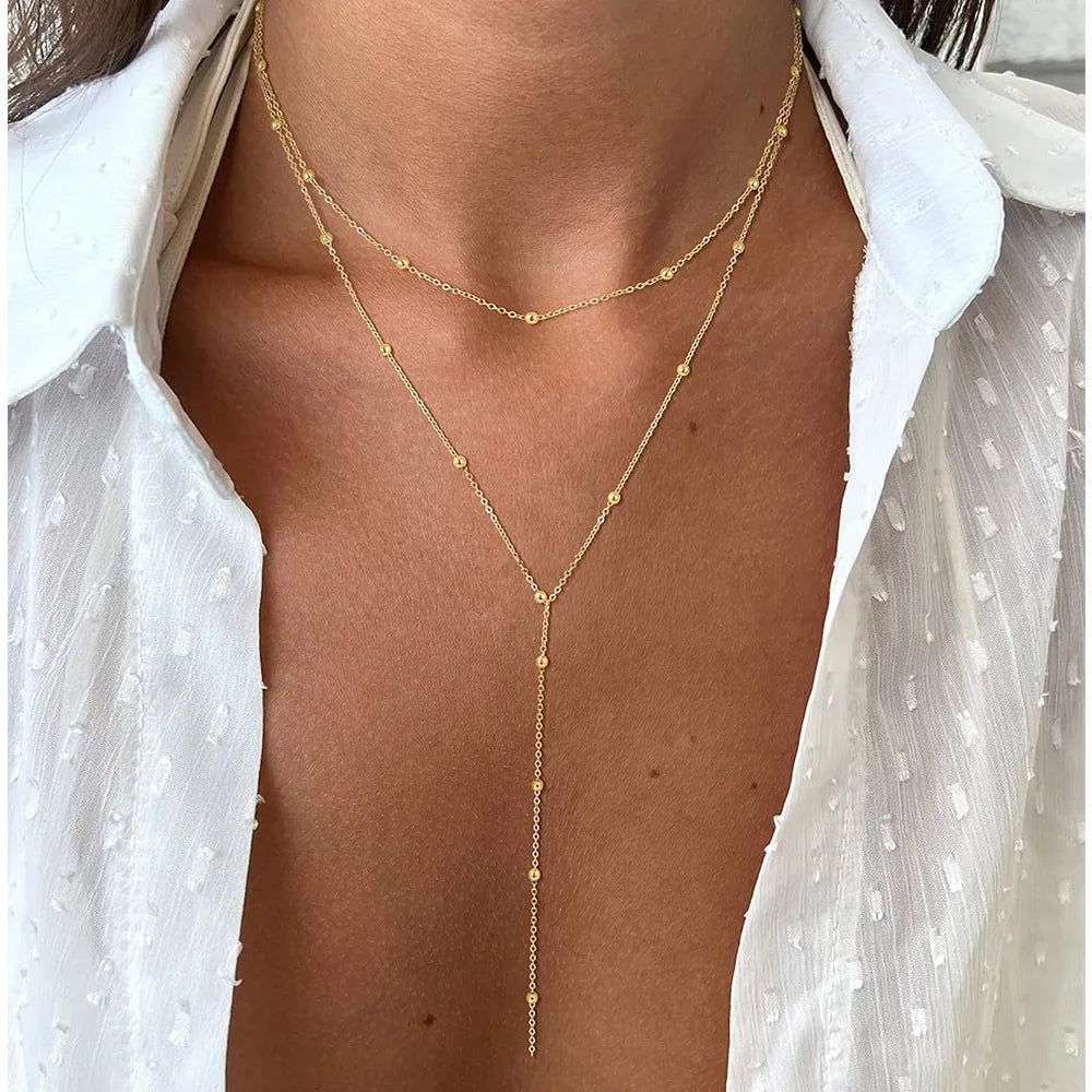 Collar largo con forma de Y