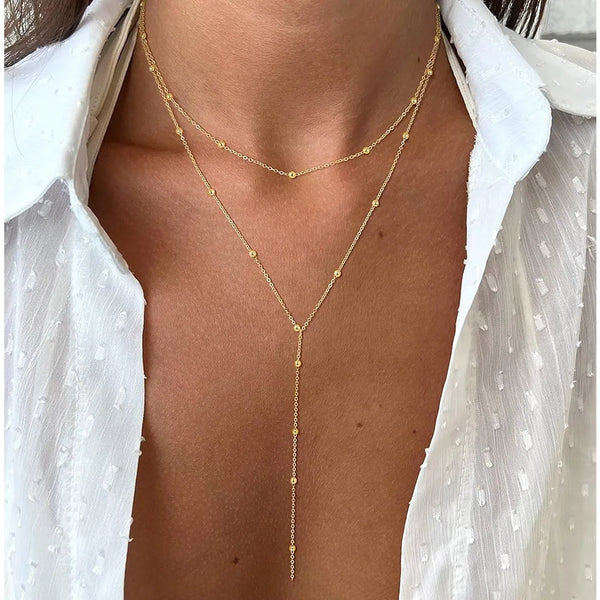 Collar largo con forma de Y