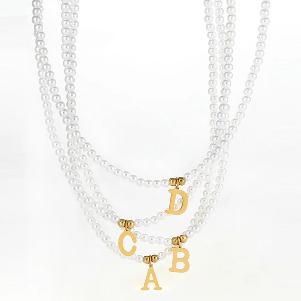 Cadena de perlas con tu inicial personalizada